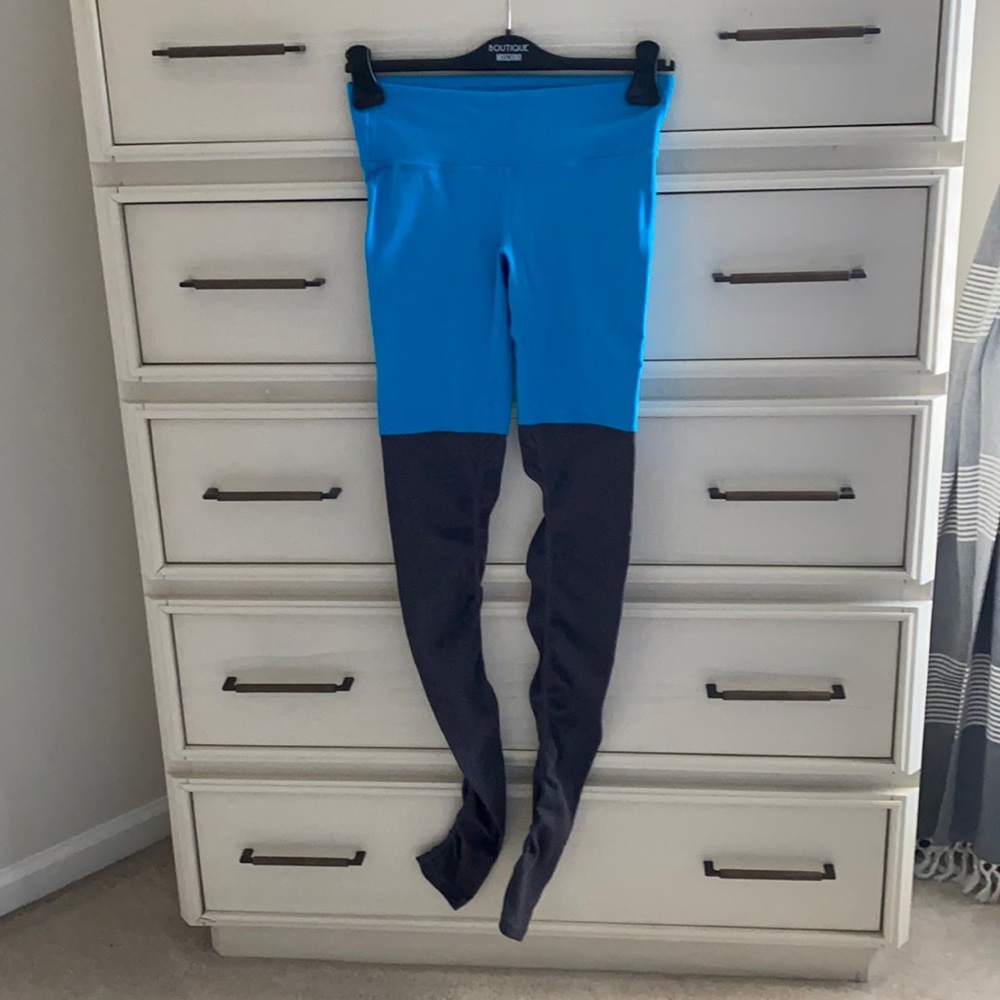 Alo Goddess Leggings